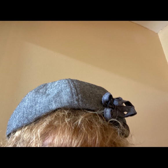 De Lux grey hat with bow - Picture 11 of 16